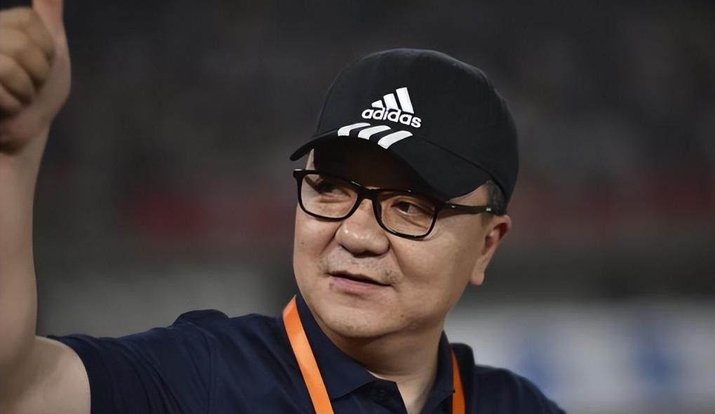 拉塞尔夺加泰排位赛杆位 拉塞尔夺加泰排位赛杆位