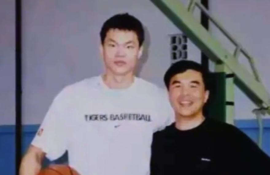 媒评尼克斯总裁最佳操作 布伦森签约居首 媒评尼克斯总裁最佳操作 布伦森签约居首