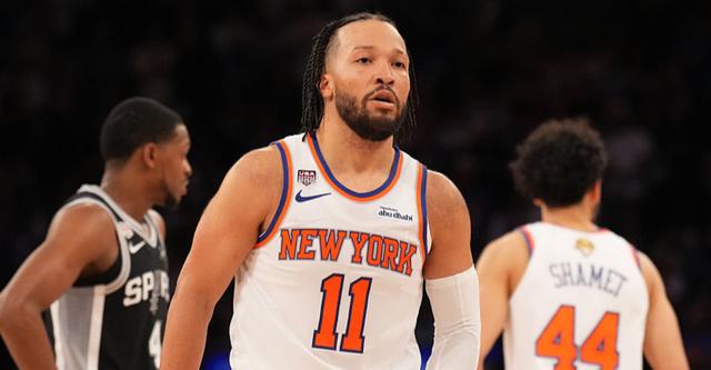 ESPN:马刺大概率留下福克斯 ESPN:马刺大概率留下福克斯