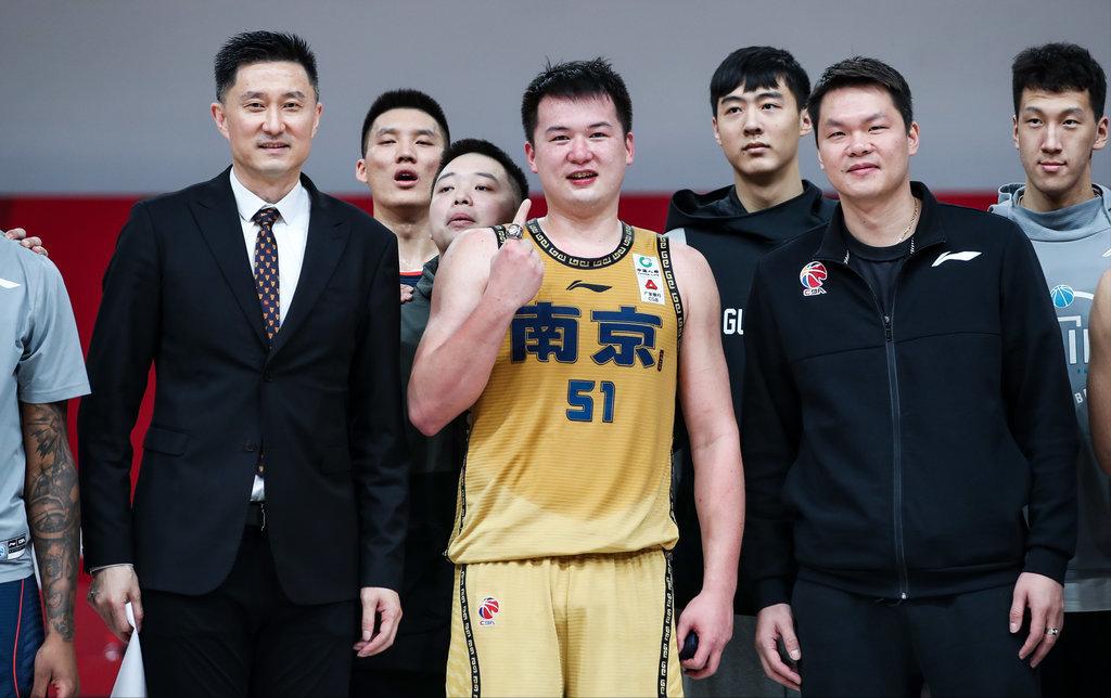 膝盖伤势严重,但森林狼后场核心却比大家预期的更早重返赛场? 膝盖伤势严重,但森林狼后场核心却比大家预期的更早重返赛场?