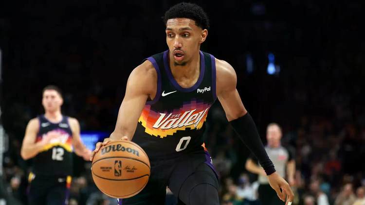 NBA首支单赛季双冠王,尼克斯两项决赛均成功战胜马刺 NBA首支单赛季双冠王,尼克斯两项决赛均成功战胜马刺