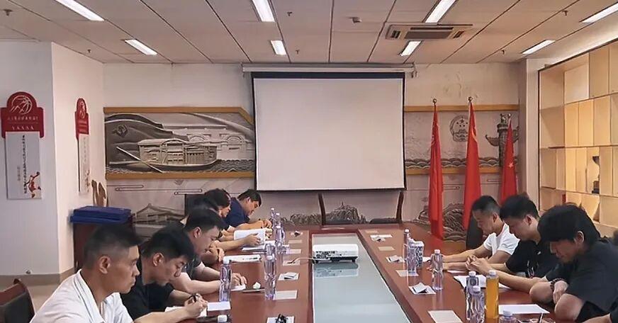 确定了!郭昊文代表国王参加夏季联赛,期待三分+突破再蜕变吧! 确定了!郭昊文代表国王参加夏季联赛,期待三分+突破再蜕变吧!